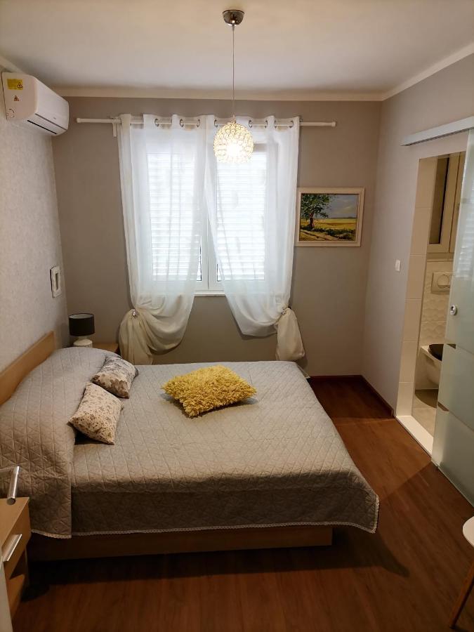Apartments Lalic Tucepi Bagian luar foto